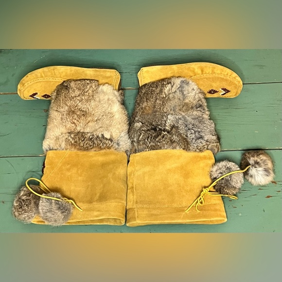 Vintage Naughty Monkey Eskimo Tall Suede Beaded Rabbit Fur Winter Boots Pom Poms - Picture 11 of 14